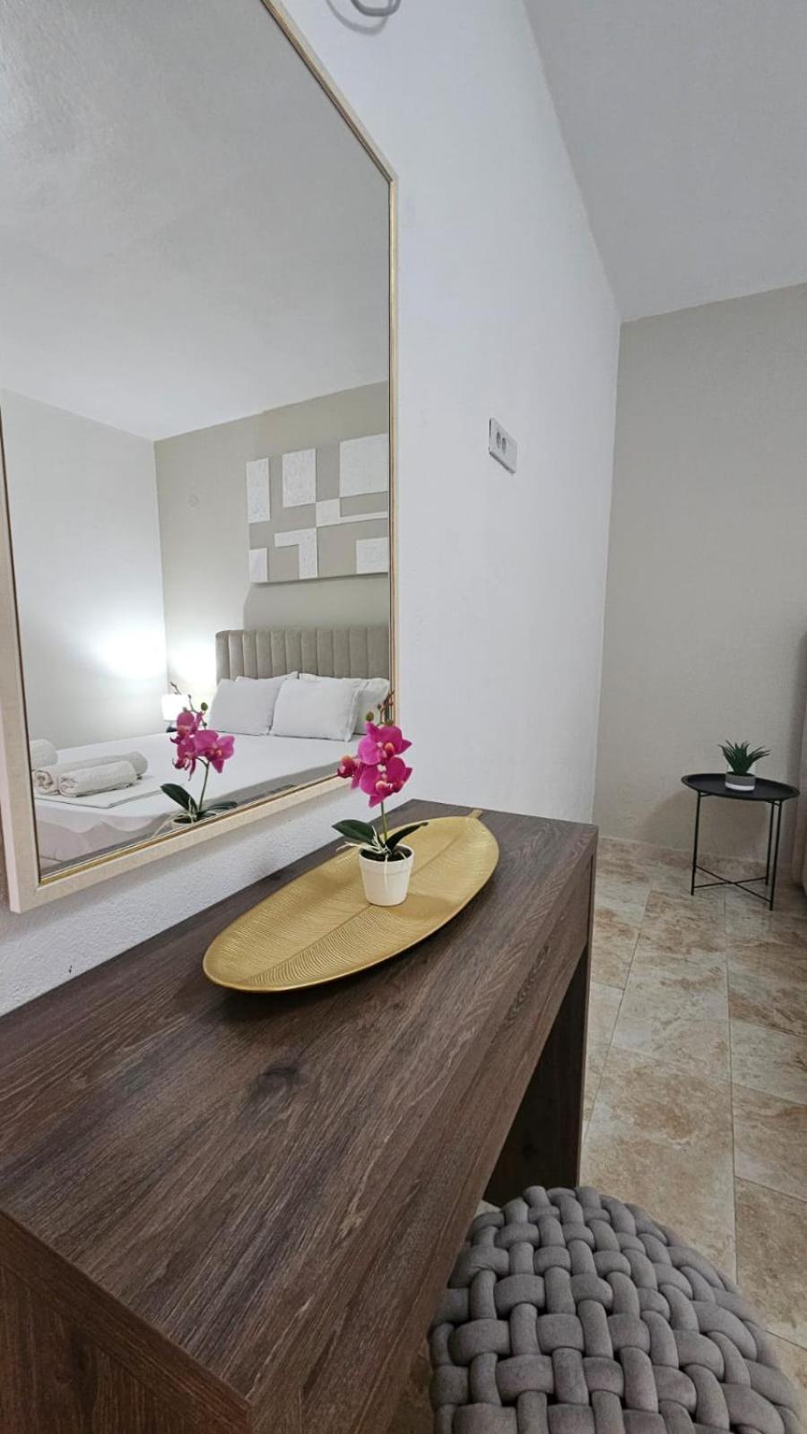Md Apartments Ulcinj Exterior foto